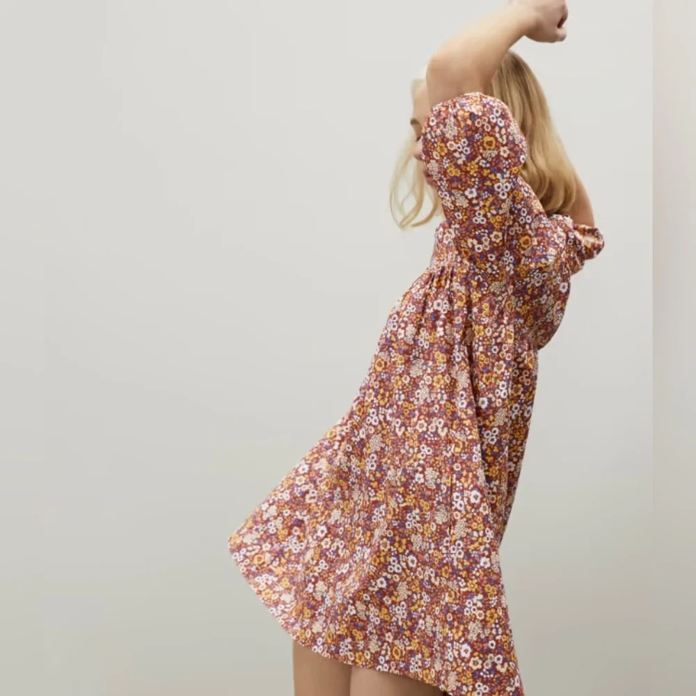 [SOLD] EVERLANE shirred minidress - Picture 2 of 8